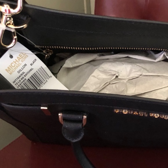 Michael kors new purse and wallet - Picture 8 of 8